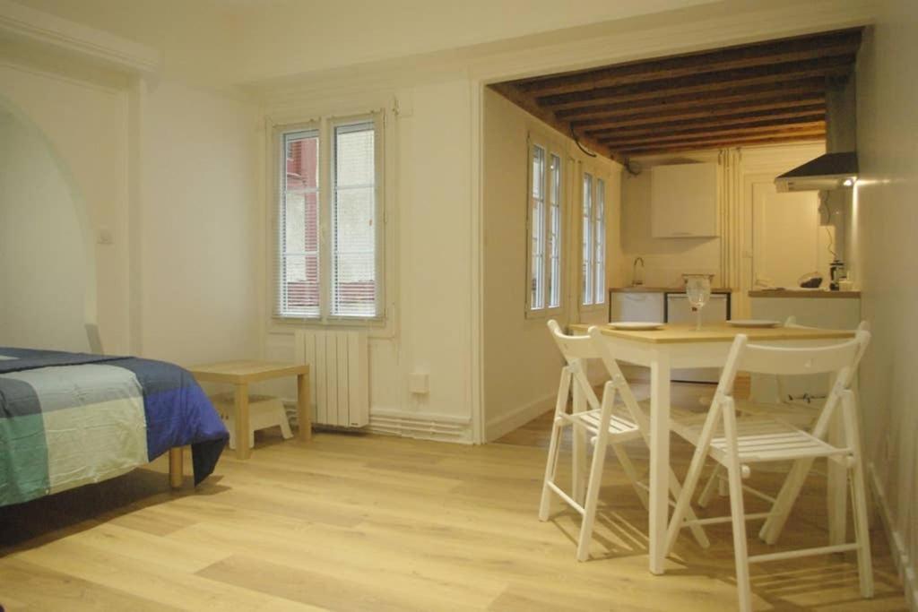 Dijon Standing Historic City Apartment Eksteriør bilde