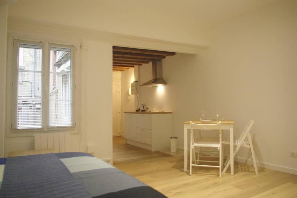 Dijon Standing Historic City Apartment Eksteriør bilde